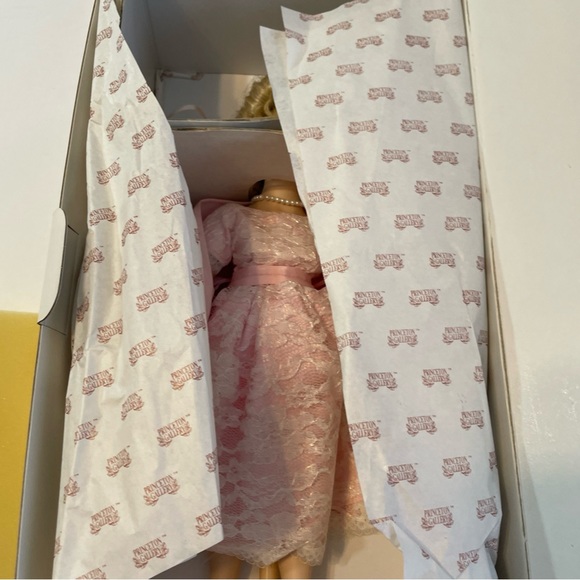 ROCK and ROLL DOLL Collection Princeton Gallery Chantilly Lace Porcelain In Box - Picture 8 of 11
